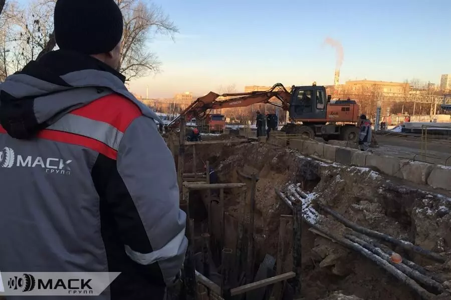 Монтаж наружных сетей водопровода на ул. Электролитная 