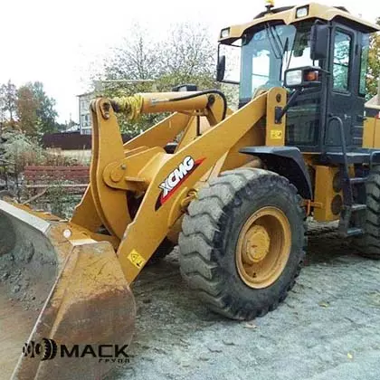 Фронтальный погрузчик XCMG LW300F