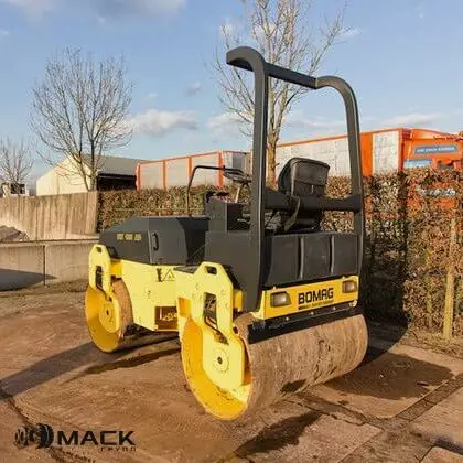 Каток Bomag BW 138 AD-5