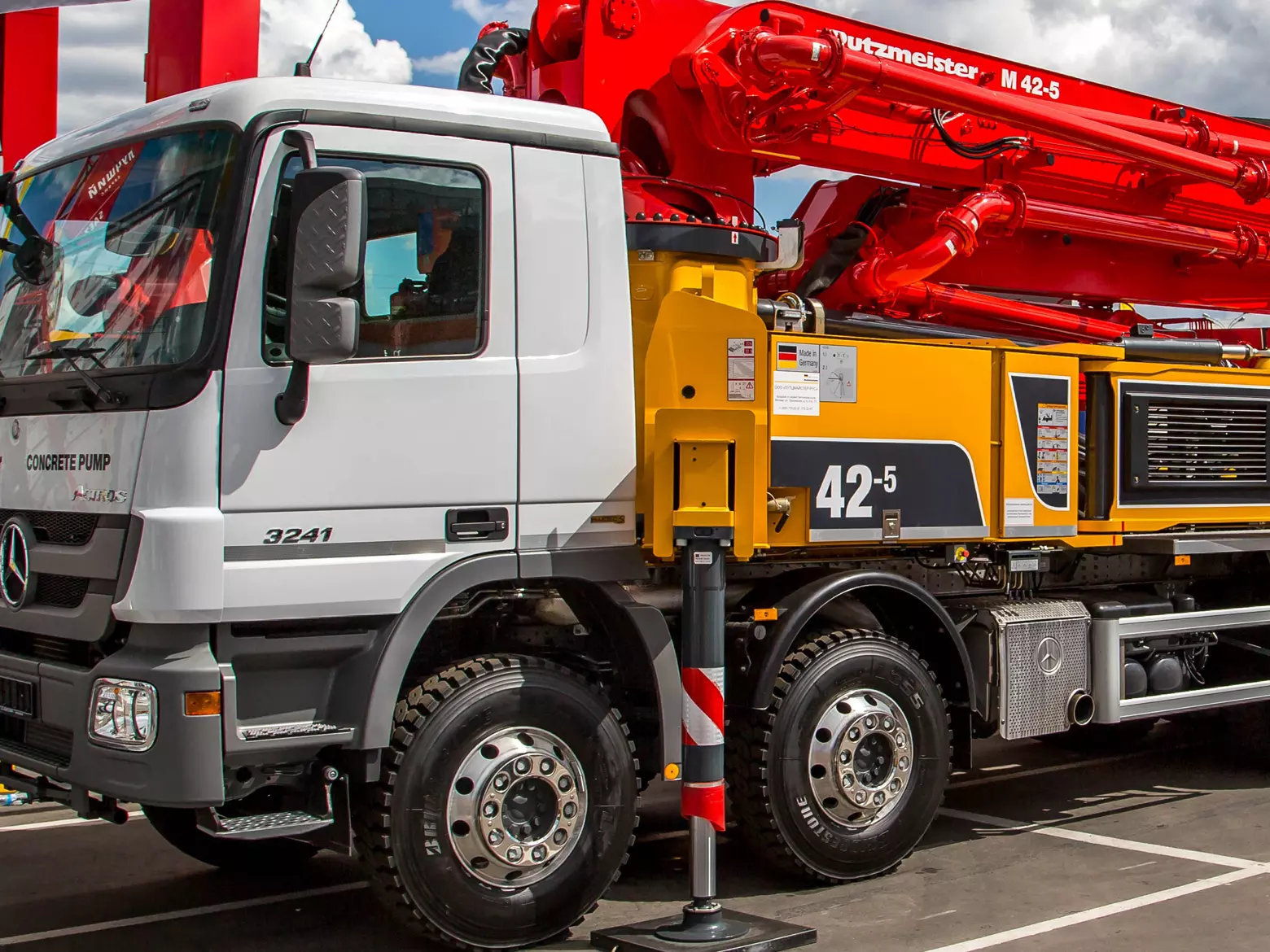 Аренда автобетононасоса Mercedes Putzmeister M42 в Москве и Московской  области | МАСК Групп