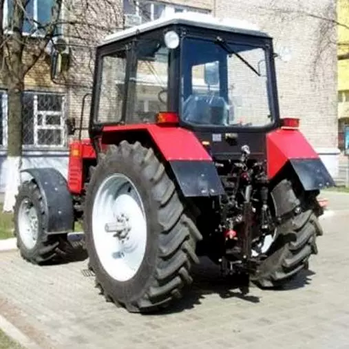 трактор МТЗ 1021