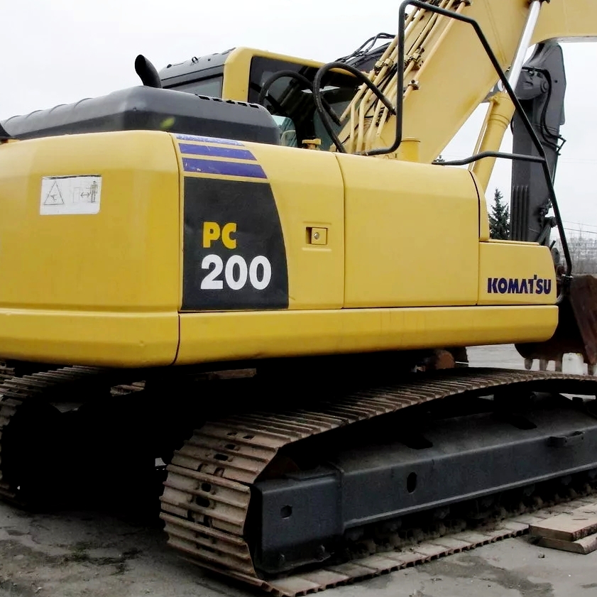 Аренда ямобура Komatsu PC200